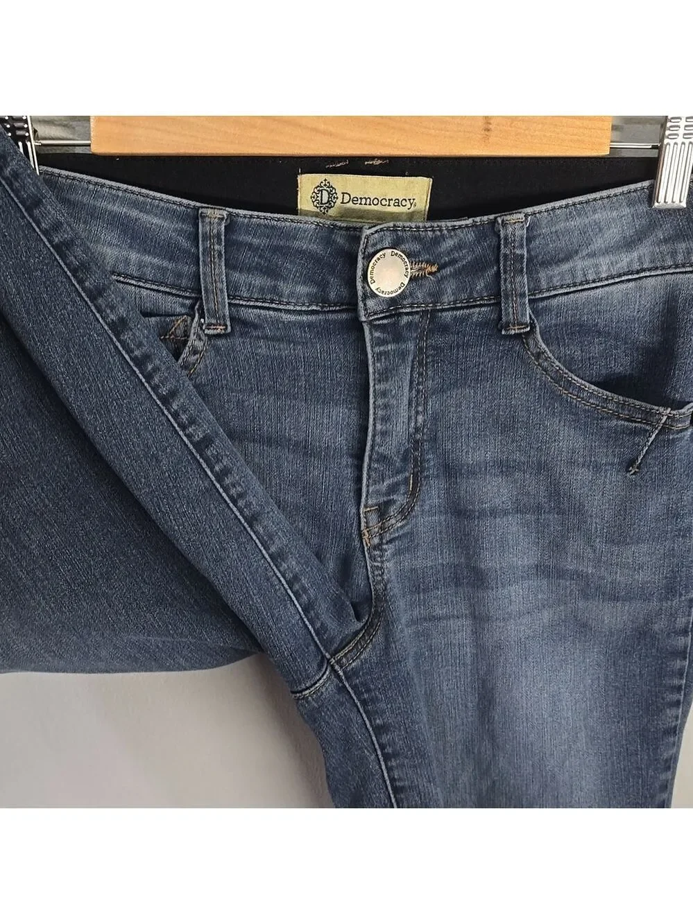 Democracy Jeans with Branded Button womens Size 2 Blue Ab Technology
